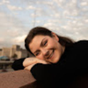 Meet your Posher, Alicia